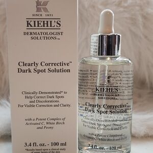 Kiehl's Clearly Corrective Dark Spot Solution - Silver and White